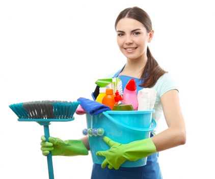 Guest-ready bedroom reset for Airbnb cleaning in Kennington